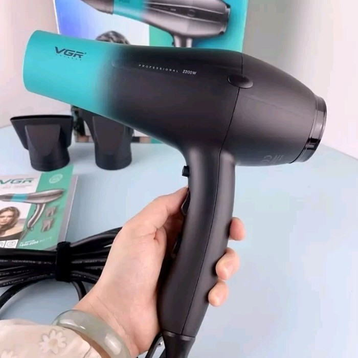 سشوار وی جی آر463 اصل همراه 6 ماه