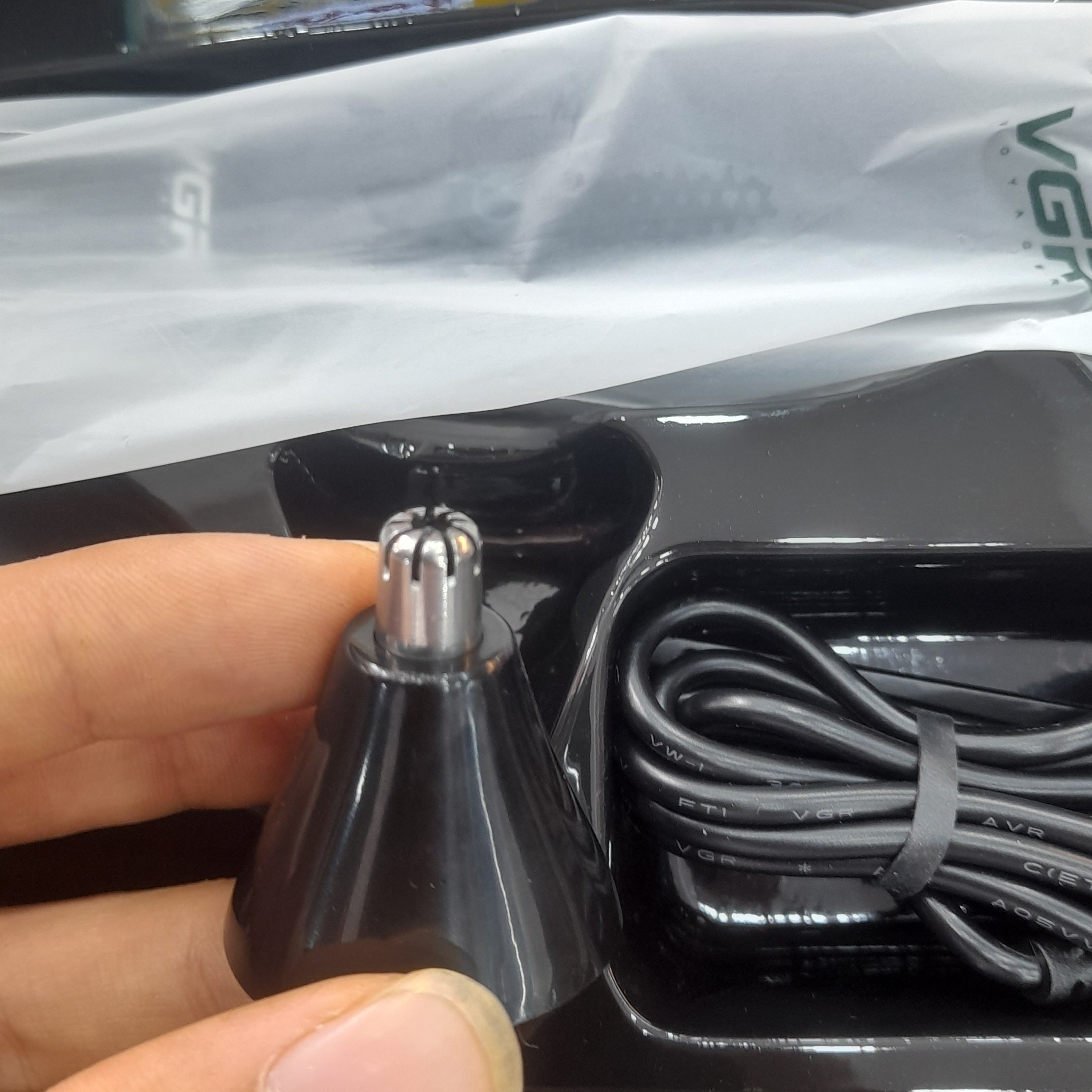 بادی گروم بدن و شیور گوش و بینی وی جی ار 601 ( دار )