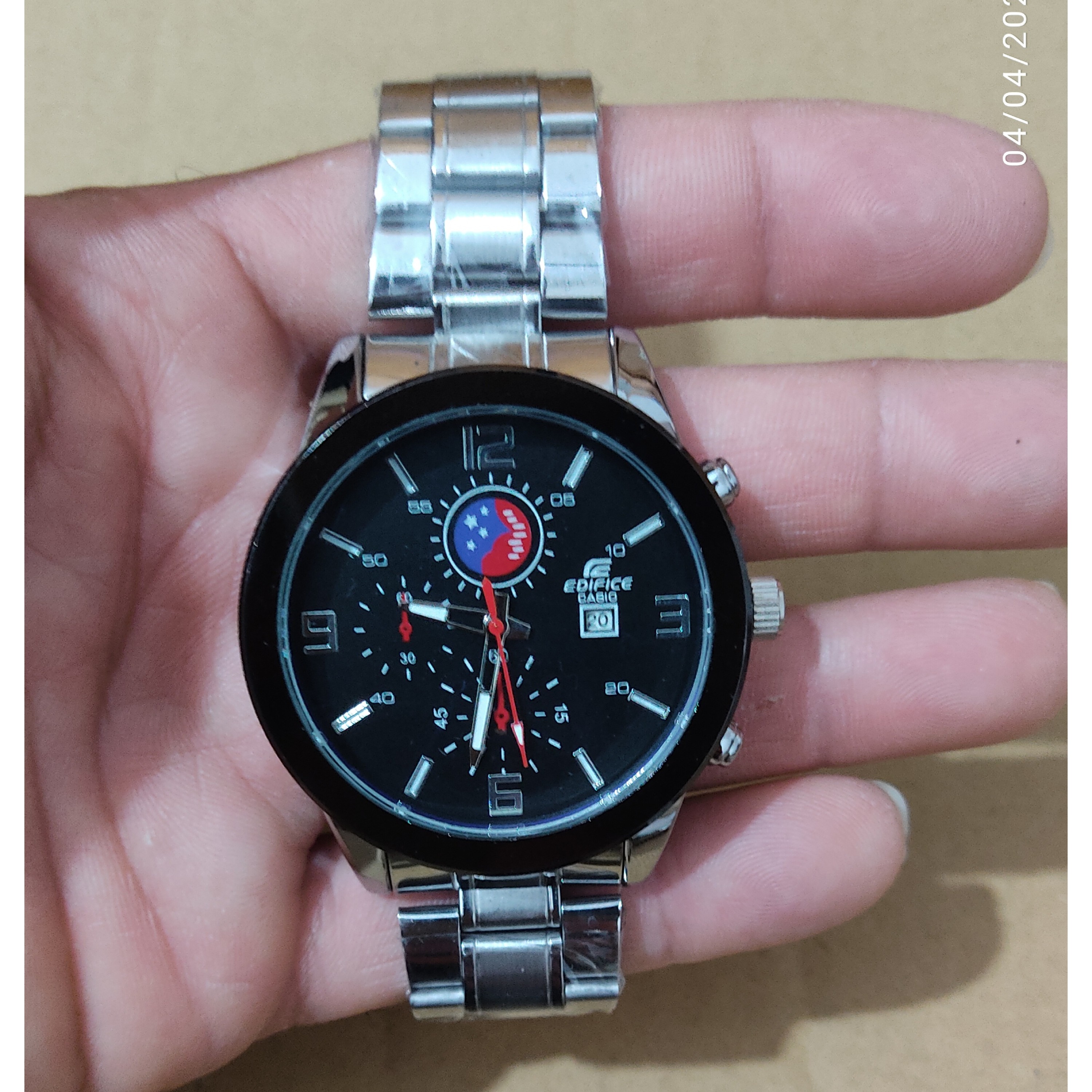 ساعت مردانه حراج ، ساعت مردانه ، ساعت مردونه ، ساعت زنانه، ساعت بچه گانه ، ست ساعت ، و خرید و فروش ساعت