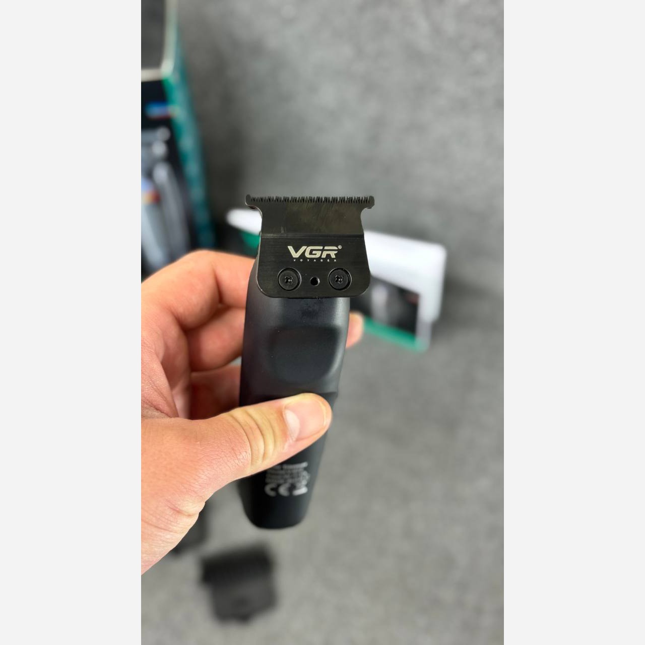 ماشین اصلاح وی جی آر V-972 جدید ترین وا با کیفیت ترین خط رن