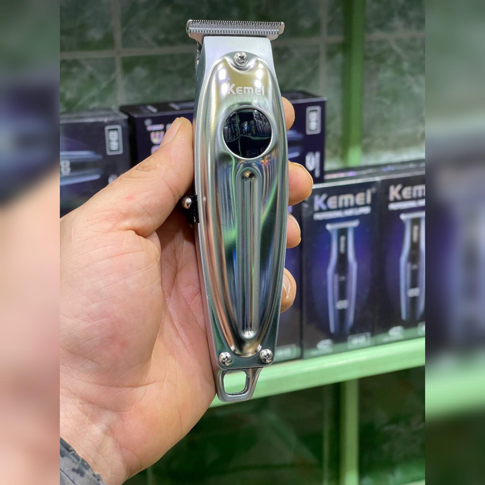 خط زن و ریش تراش کیمی بدنه کامل فلزی نمایش دیجیتال 120دقیقه شارژ باطری لتیوم پیشرفته تیغه خود تیز شونده مخصوص سالن