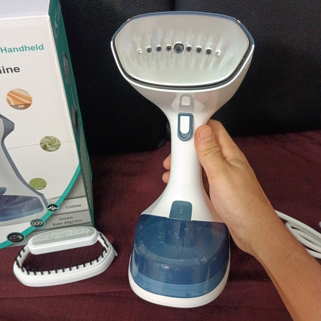 اتو بخارگر دستی 1500 وات لایچی مدل LAICHY L-8908