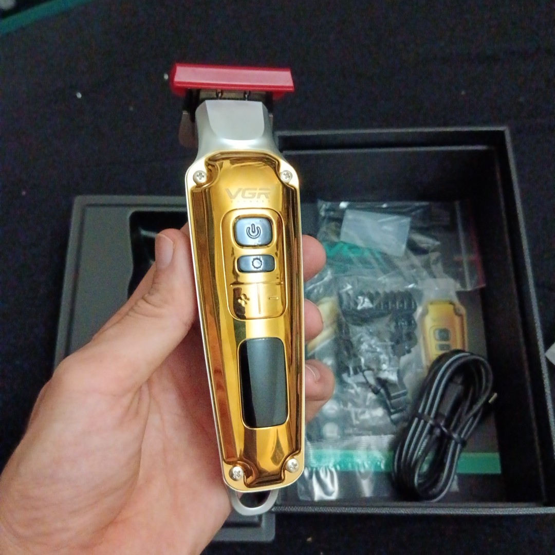 خط زن VGR v-931 ا hair trimmer vgr 931 - فروشگاه قشمی شاپ Qeshmishop