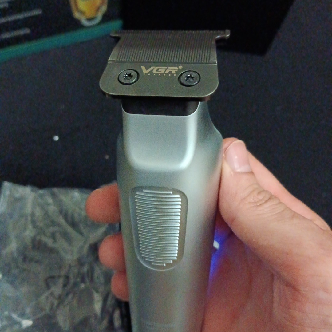 خط زن VGR v-931 ا hair trimmer vgr 931 - فروشگاه قشمی شاپ Qeshmishop