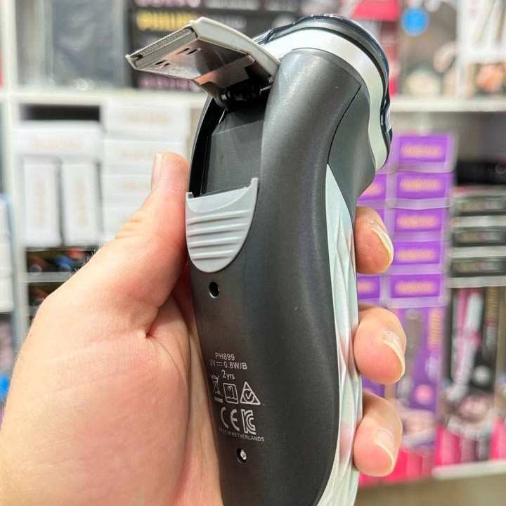 ریش تراش سه تیغ فیلیپس philips مدل AT899 با کیفیت و