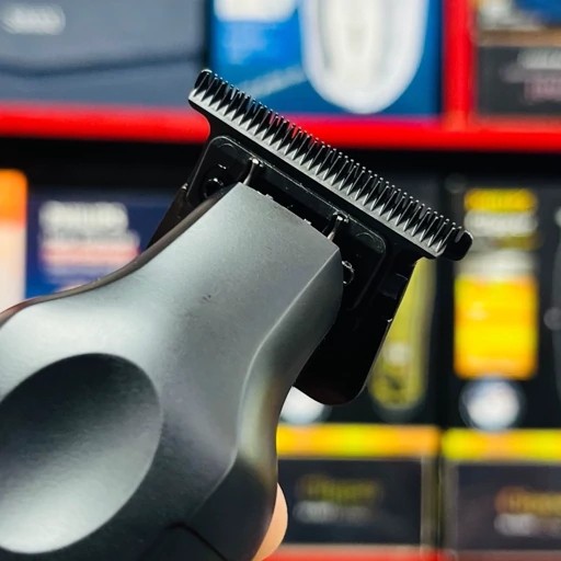 ماشین اصلاح صفرزن خط زن ضدآب فیلیپس 3 سرعته 7000 مدل 5686 ت