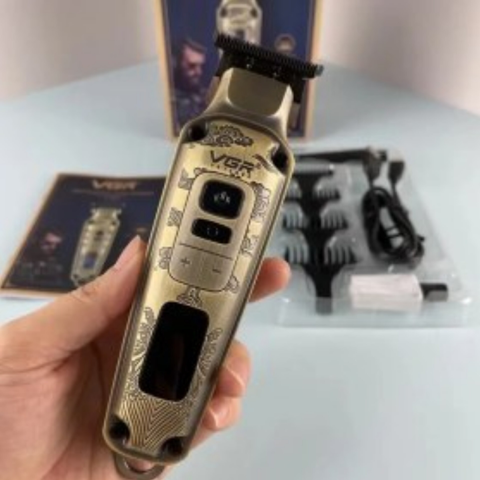 ماشین اصلاح وی جی ار مدل vgr v-901 اصلی و با کیفیت