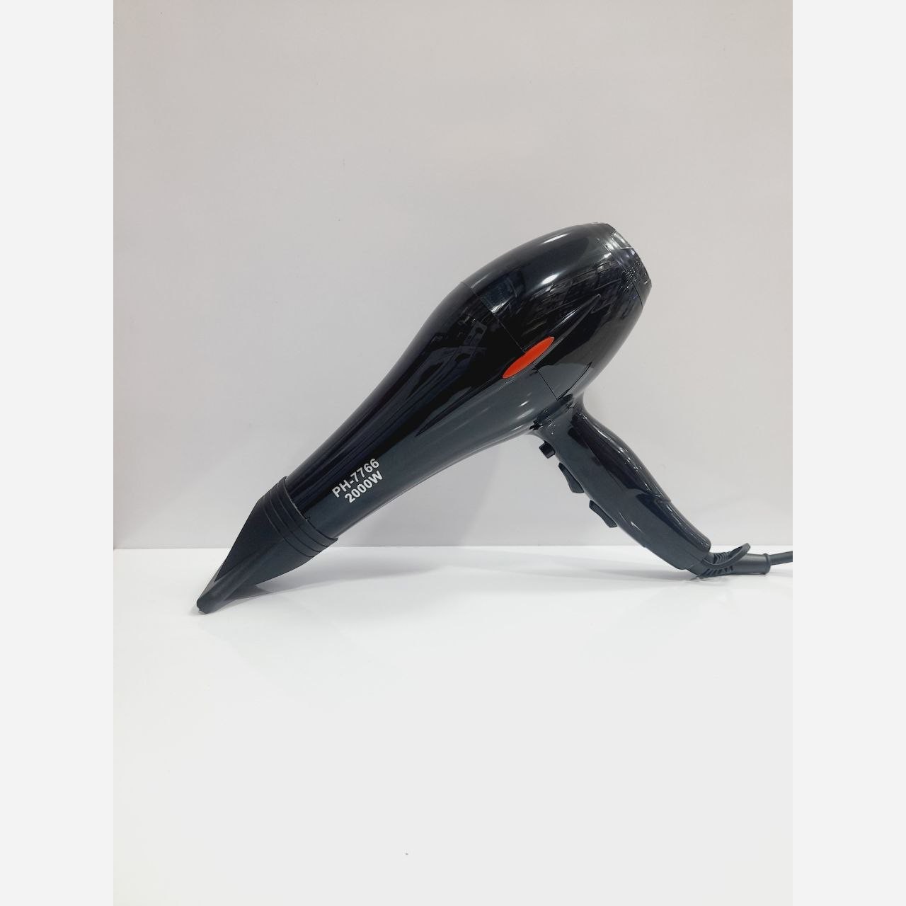 سشوار موتور سنگین فیلیپس مدل philips ph-7766