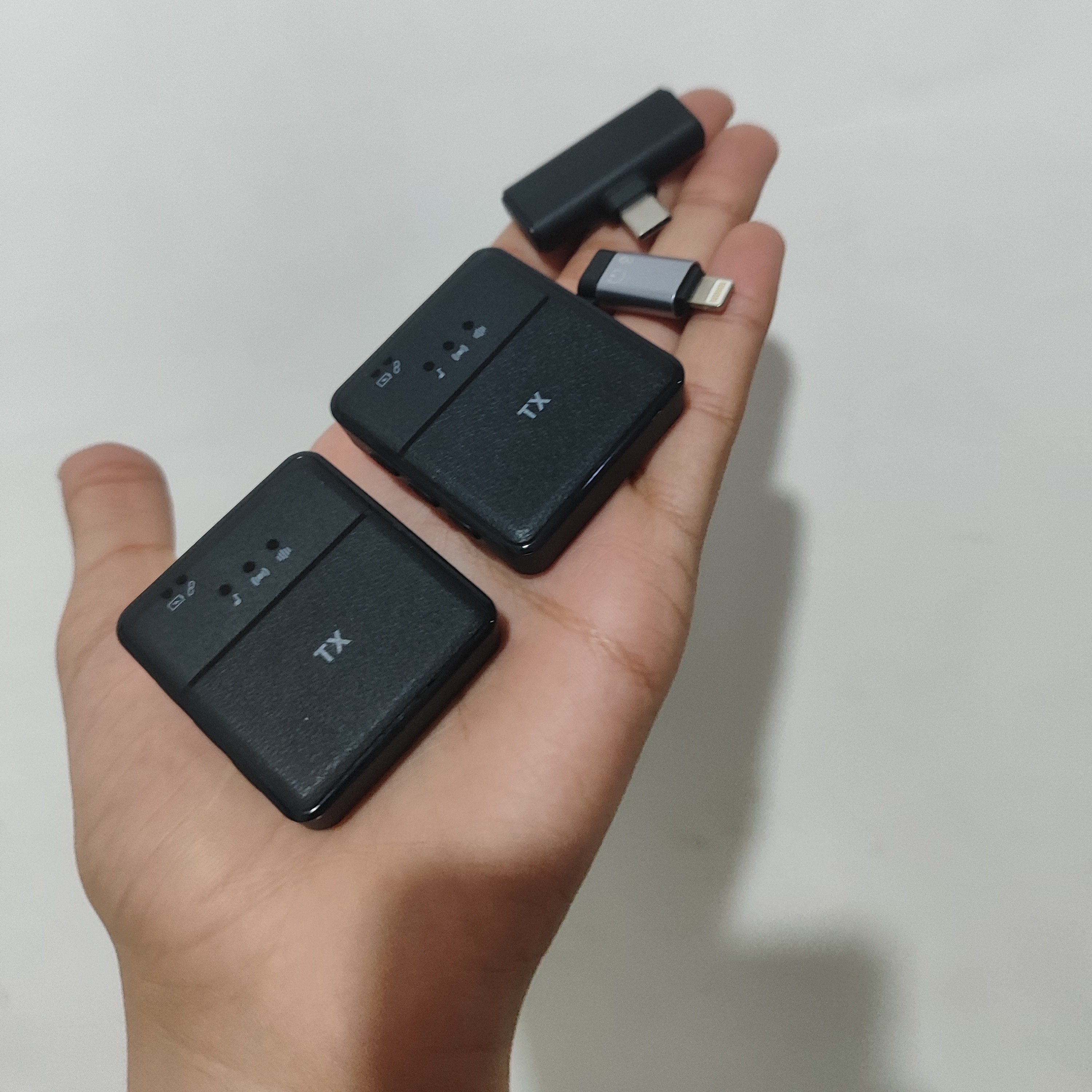 میکروفون یقه ای بی سیم مدل SX8 تایپ C و لایتنینگ-- دوکاربر
