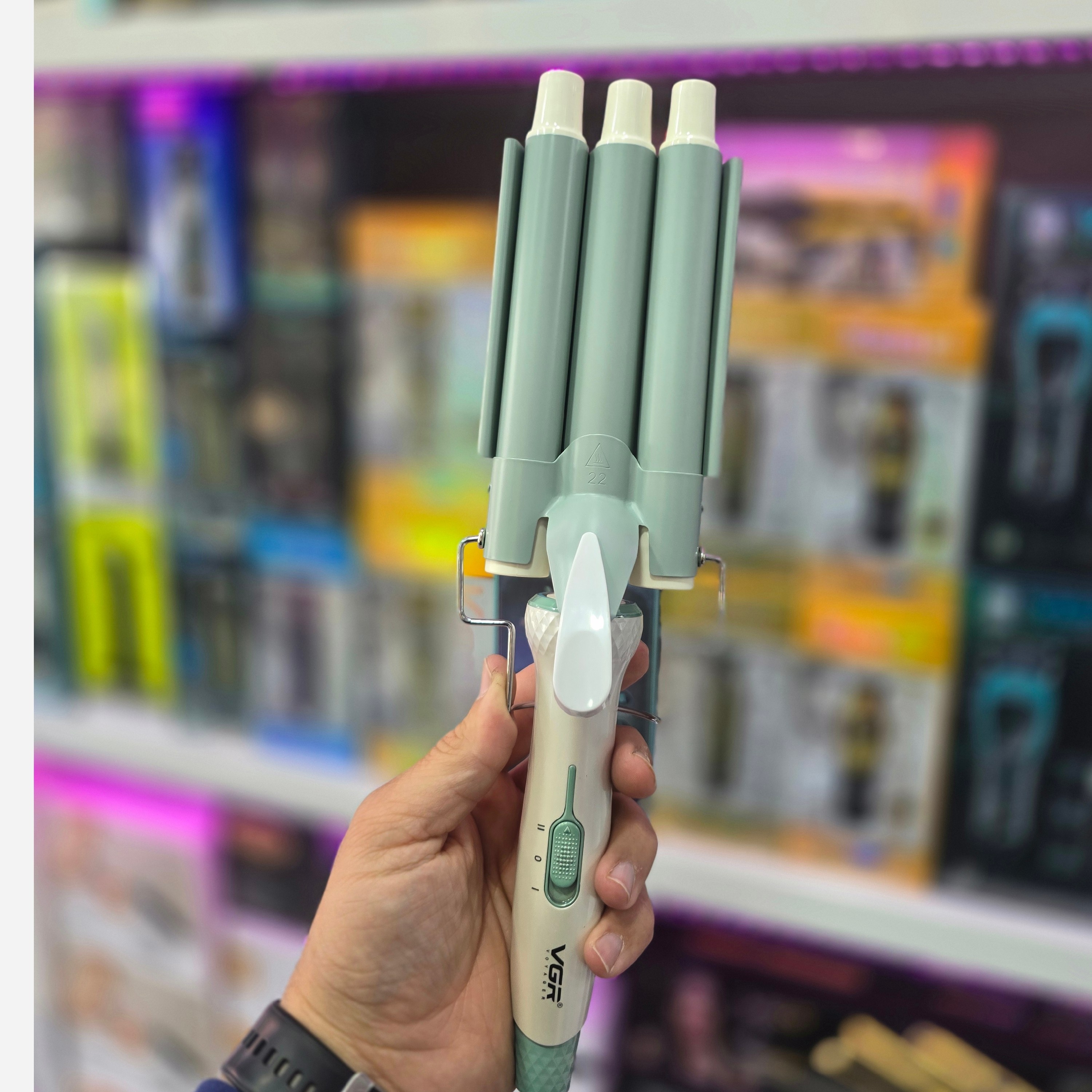 فرکننده و حالت دهنده موی وی جی آرV-595