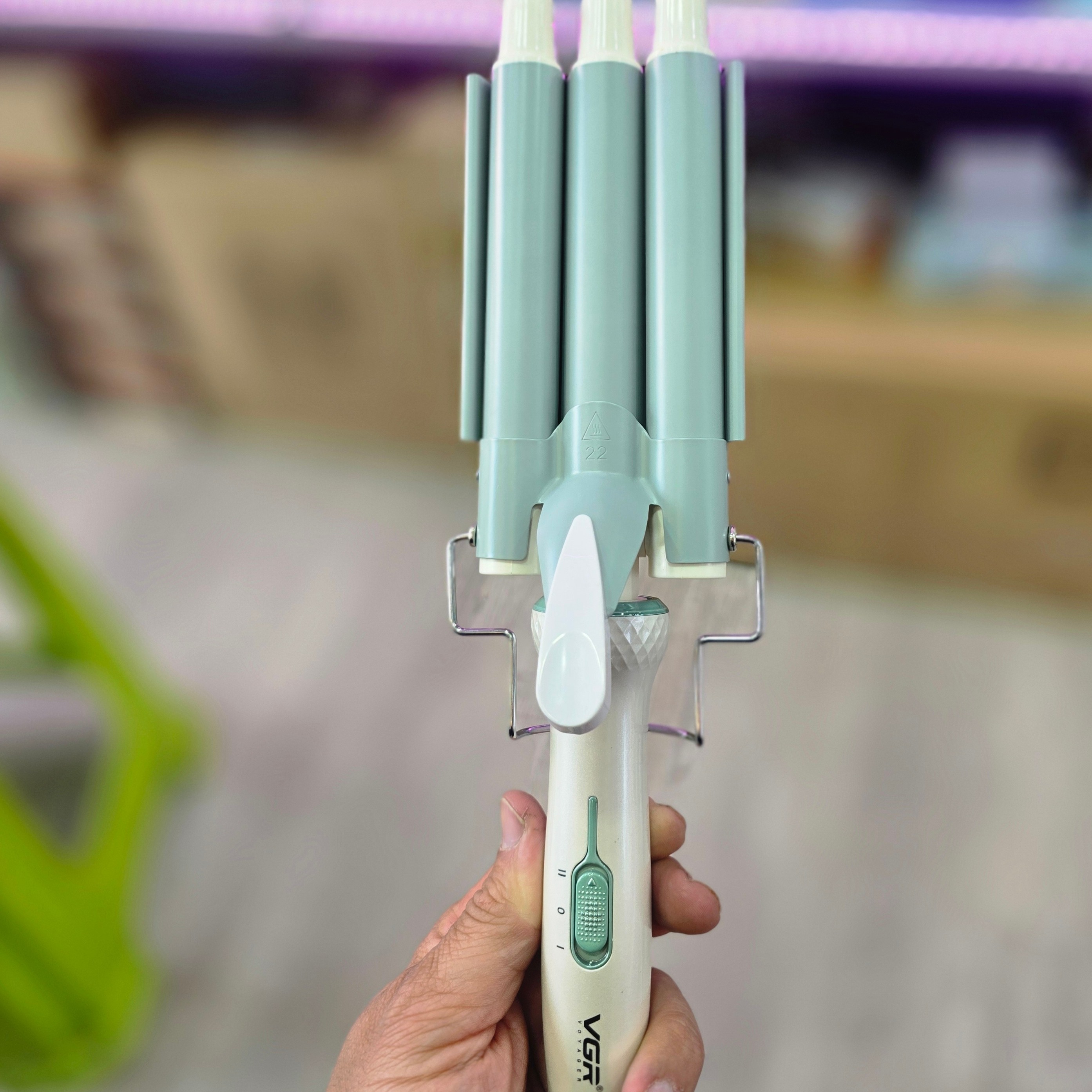 فرکننده و حالت دهنده موی وی جی آرV-595