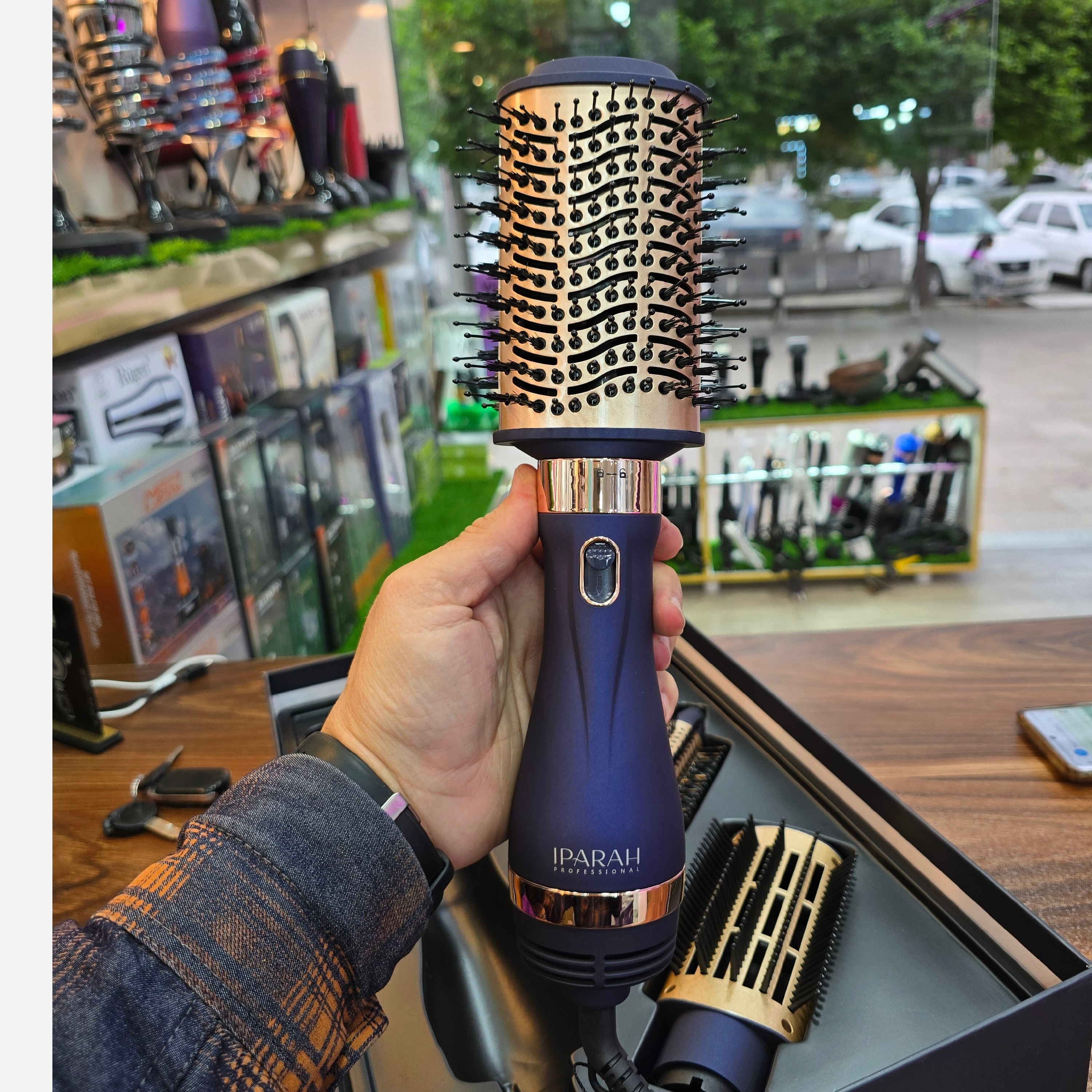 سشوار برس دار ای پاراه P-266B