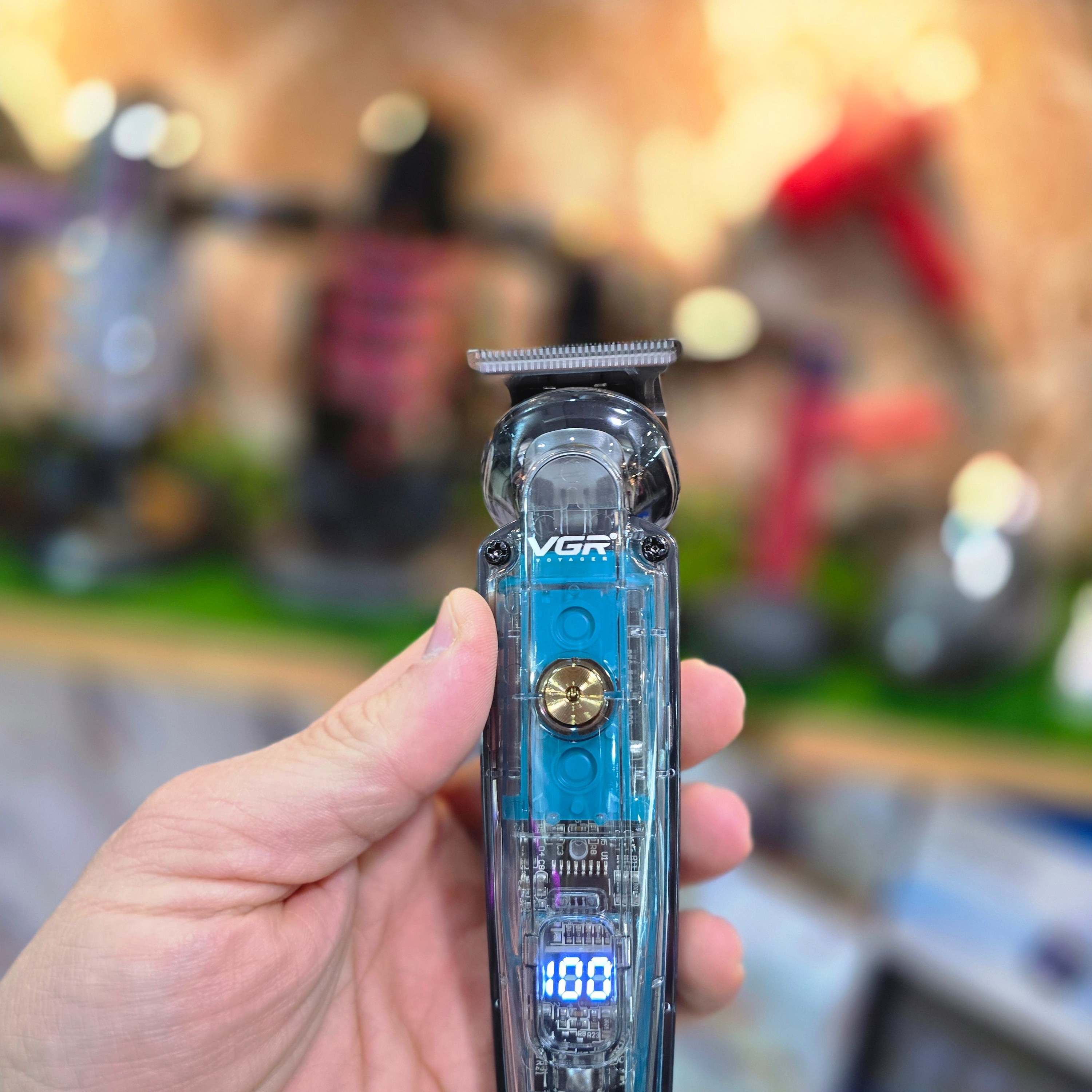 ماشین اصلاح چند کار وی جی آر V-102