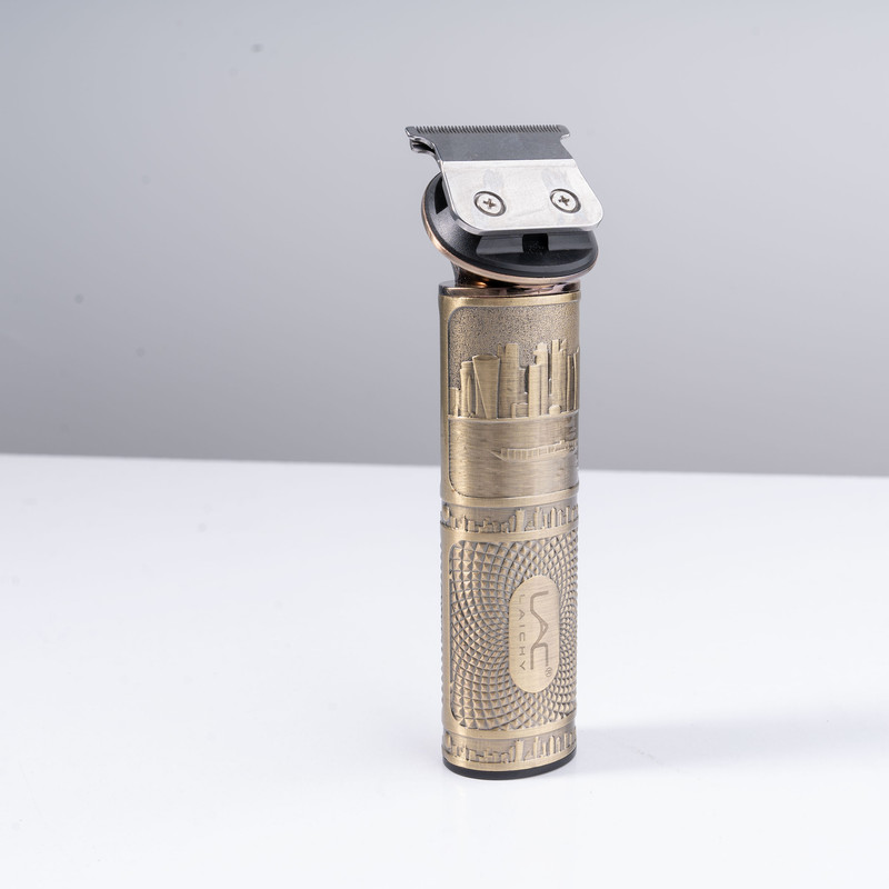 ماشین اصلاح موی سر و صورت لایچی مدل L-914، اصلاح به صورت صفر زن، خط زن، عملکرد توربو، نمایش وضعیت باتری، منبع انرژی با کابل USB، تکنولوژی اصلاح به صورت تریم، مدت زمان شارژ 120 دقیقه و مدت زمان استفاده پس از شارژ 100 دقیقه، بههمراه کابل شارژ USB