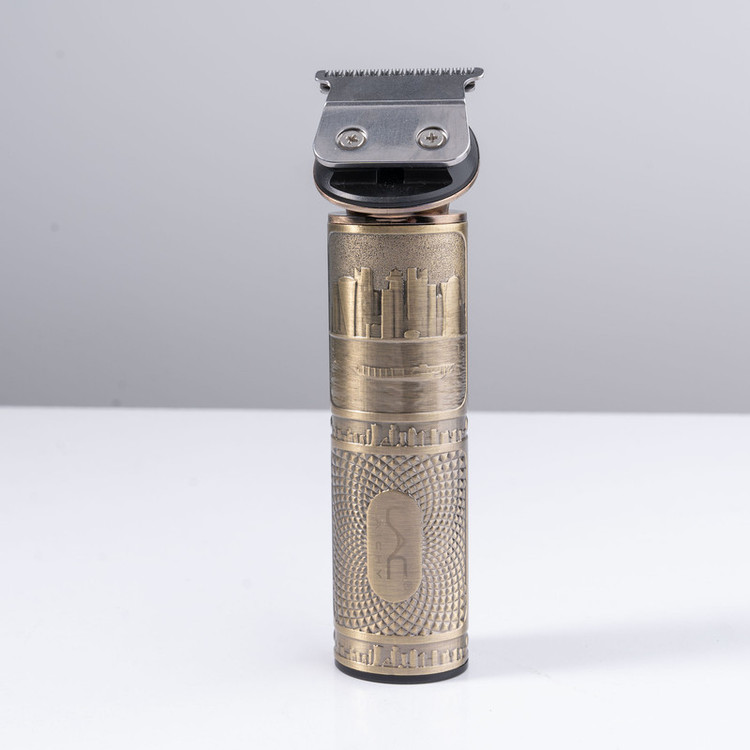 ماشین اصلاح موی سر و صورت لایچی مدل L-914، اصلاح به صورت صفر زن، خط زن، عملکرد توربو، نمایش وضعیت باتری، منبع انرژی با کابل USB، تکنولوژی اصلاح به صورت تریم، مدت زمان شارژ 120 دقیقه و مدت زمان استفاده پس از شارژ 100 دقیقه، بههمراه کابل شارژ USB