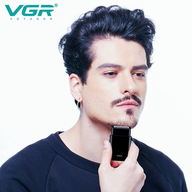 ماشین اصلاح موی صورت وی جی آر مدل V-390 با تیغه استیل ضد زنگ، تکنولوژی شیو فویلی، باتری قابل شارژ با 45 دقیقه زمان اس...