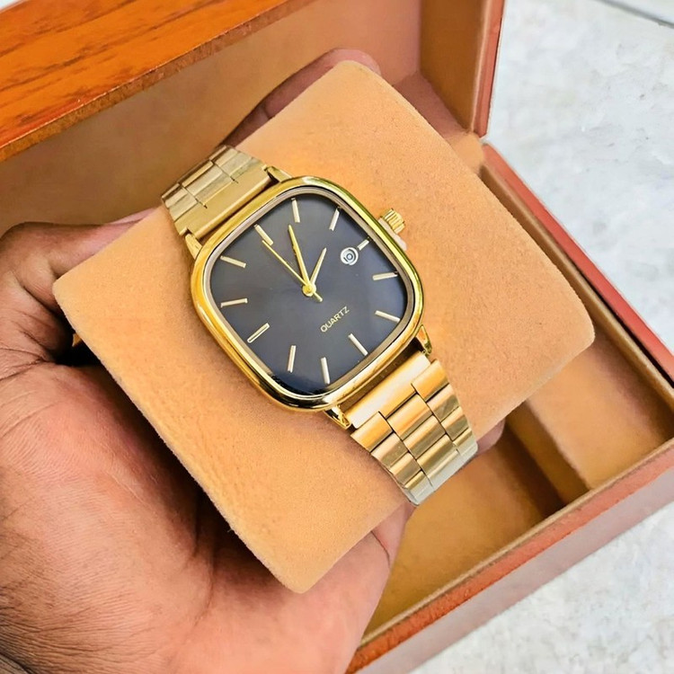 ساعت مچی عقربه ای مدل کلاسیک کد gold m