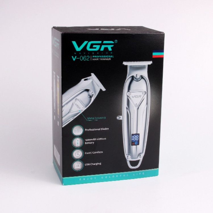 ماشین اصلاح مو صورت و سر وی جی آر مدل V-062 با باتری 1400mAh، شارژ سریع، 2 ساعت استفاده بی سیم، شانه متحرک در 4 انداز...