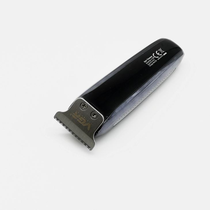 ماشین اصلاح موی بدن و صورت وی جی ار مدل V-168 با تیغه استیل ضد زنگ، طراحی ارگونومیک، شارژ USB، قابلیت تنظیم سرعت و شا...