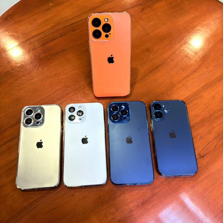 کاور مدل کلاسیک مناسب برای گوشی اپل Iphone 13 Normal