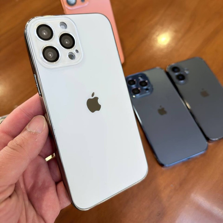 کاور مدل کلاسیک مناسب برای گوشی موبایل اپل iphone 17 Air
