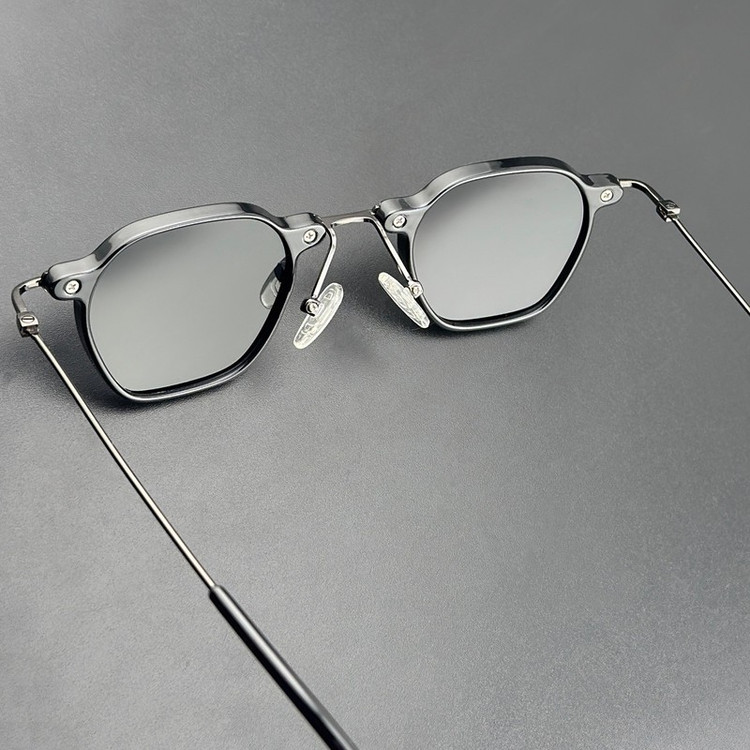 عینک آفتابی فریم خاص مدل TJ705C01-P01 Polarized