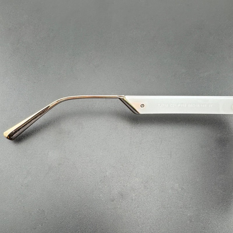 عینک آفتابی پروانه ای زنانه مدل TJ718C21-P115