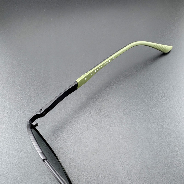 عینک آفتابی مردانه آلبرت وگ مدل JS8528C04-P144 Polarized Flex