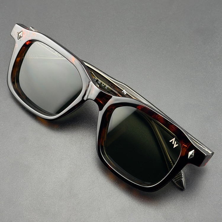 عینک آفتابی ویفرر (Wayfarer) آلبرت وگ مدل SZ8105 Tortoise Fern
