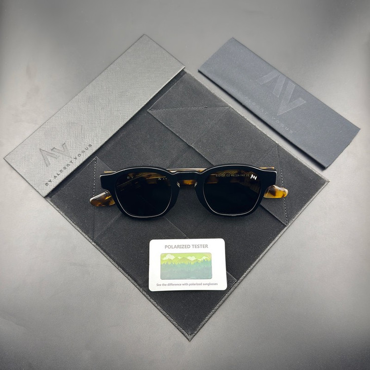 عینک آفتابی پنتوس (Pantos) زنانه آلبرت وگ مدل S32131C2 Acetate Avantgarde Visionary