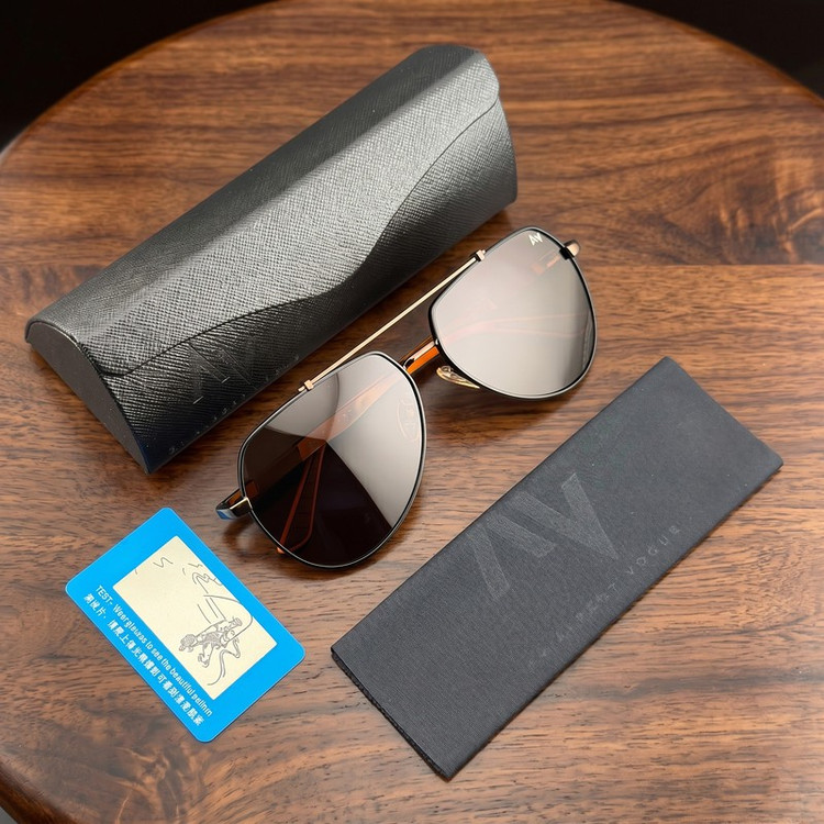 عینک آفتابی خلبانی مردانه آلبرت وگ مدل 6322C108P112 Polarized Avantgarde Visionary