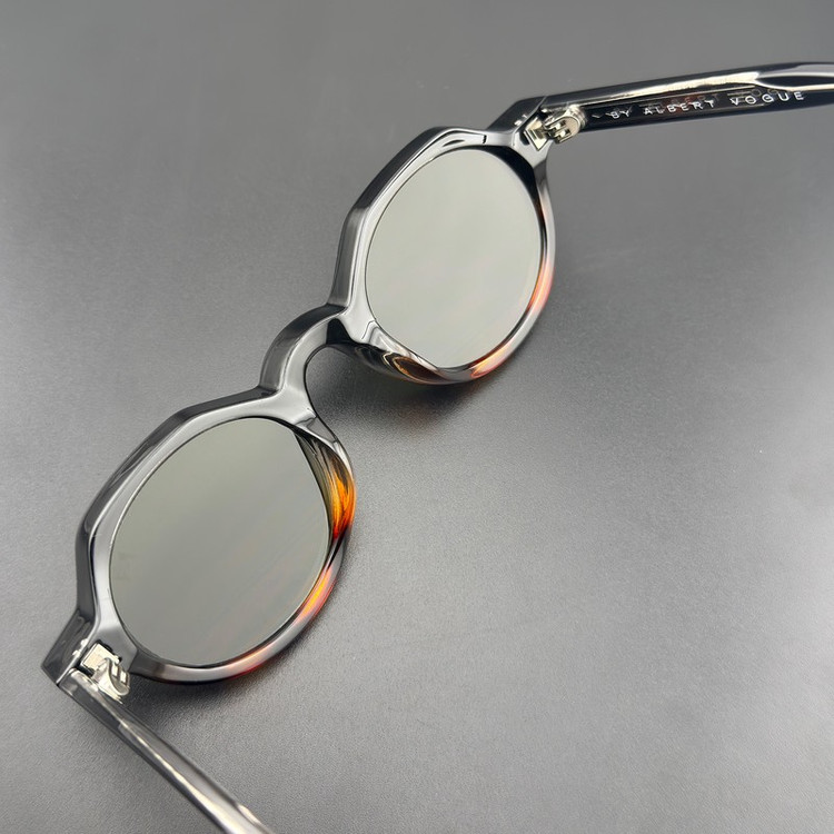 عینک آفتابی فرم خاص آلبرت وگ مدل SZ8207 Tortoise Hunter