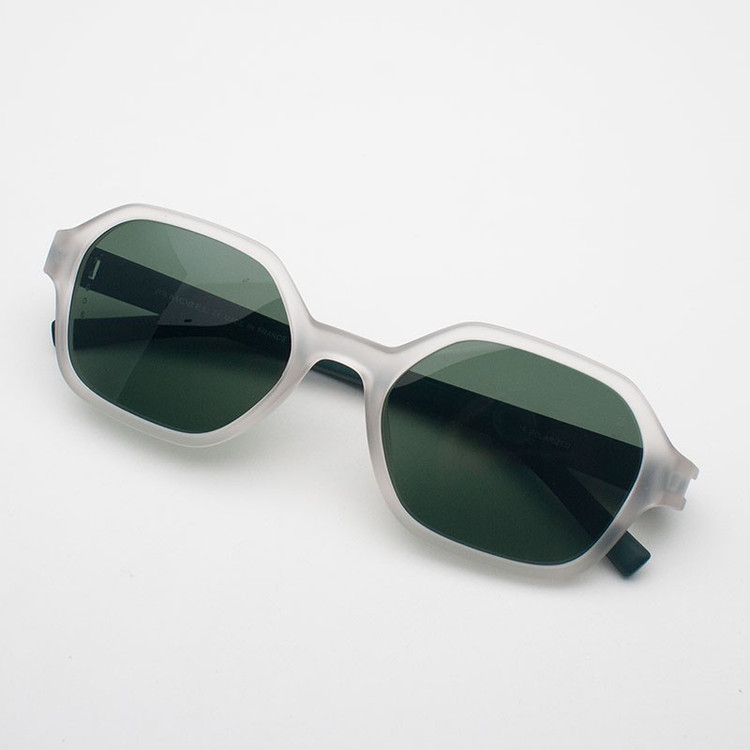 عینک آفتابی بیضی مورل مدل 78006C3POLARIZED