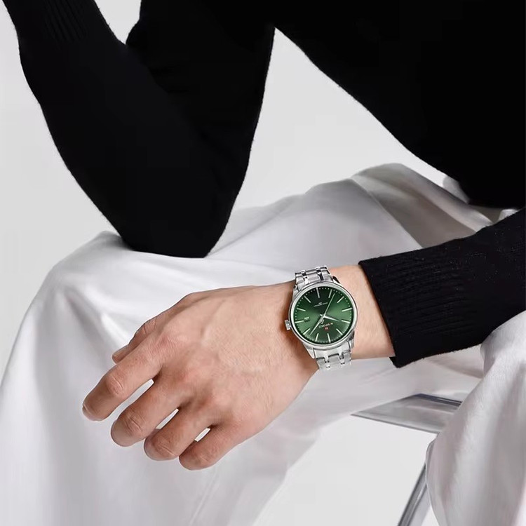 ساعت مچی عقربه ای مردانه نیوی فورس مدل NF9230SGNS