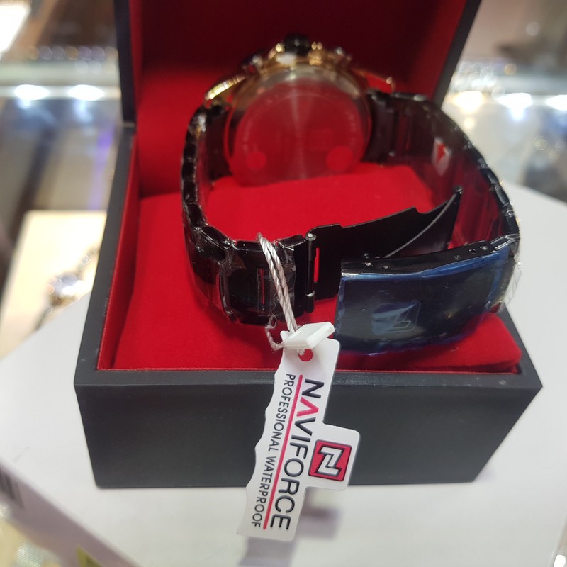 ساعت مچی عقربه ای مکانیکی مردانه نیوی فورس مدل دوزمانه 88N91F71